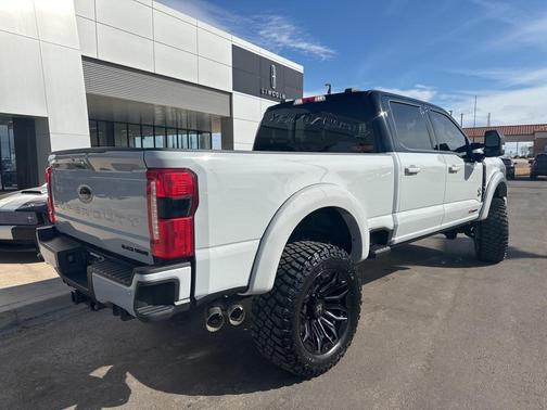 2026 Ford F-250 Lariat