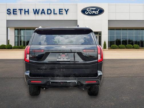 Agate Black Metallic 2026 Ford Expedition Platinum