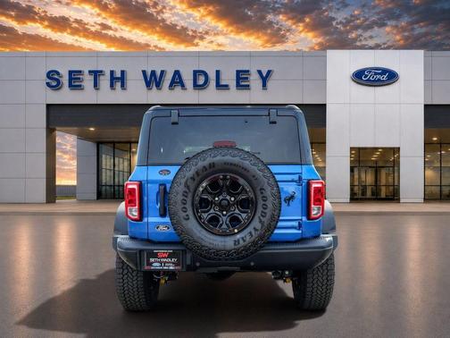 Blue Metallic 2026 Ford Bronco Big Bend