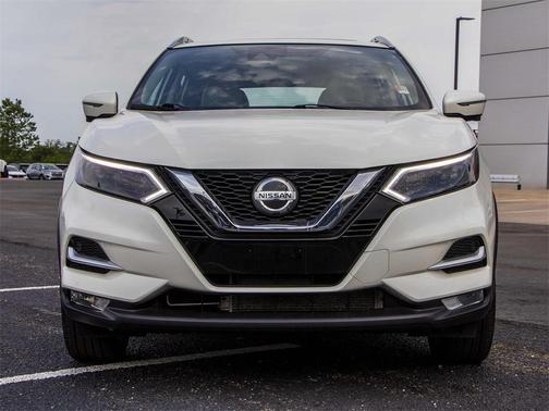 2022 Nissan Rogue Sport SL