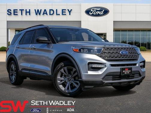 Iconic Silver Metallic 2021 Ford Explorer XLT