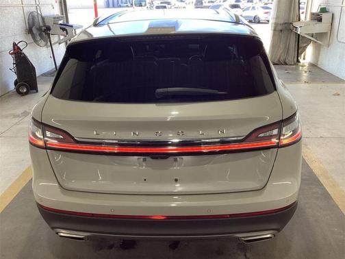 2021 Lincoln Nautilus Reserve