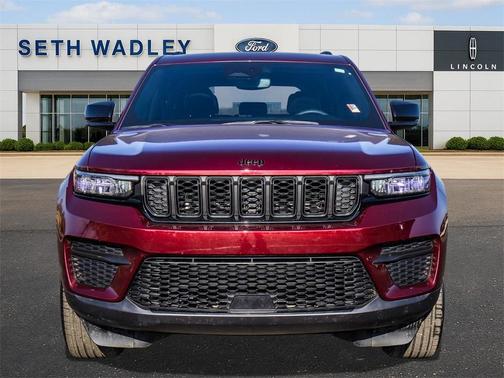 2024 Jeep Grand Cherokee Laredo