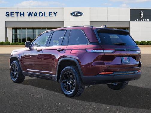 2024 Jeep Grand Cherokee Laredo