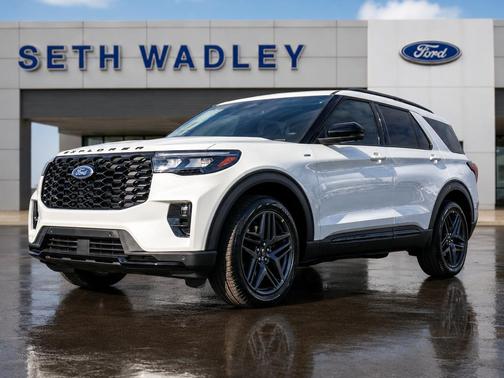 White Metallic 2026 Ford Explorer ST-Line