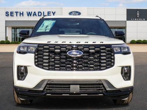 White Metallic 2026 Ford Explorer ST-Line