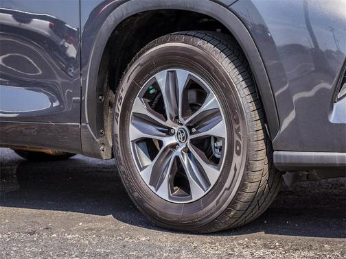 2020 Toyota Highlander Hybrid XLE