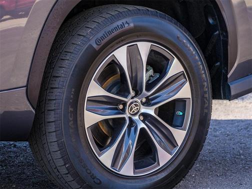 2020 Toyota Highlander Hybrid XLE