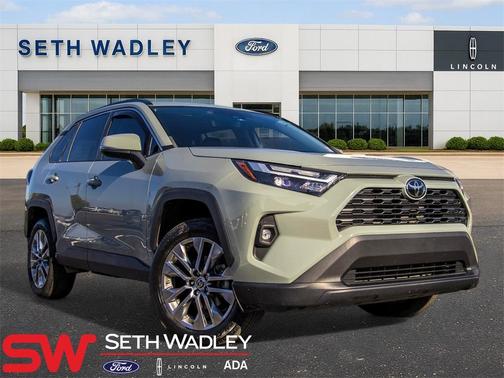 2023 Toyota RAV4 XLE Premium