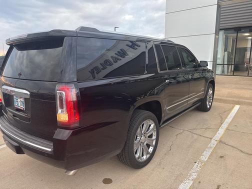 2017 GMC Yukon XL Denali