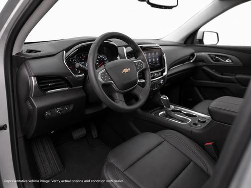 Silver Ice Metallic 2021 Chevrolet Traverse Premier