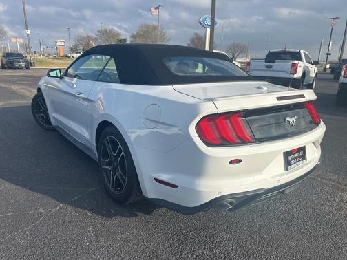 2022 Ford Mustang EcoBoost Premium