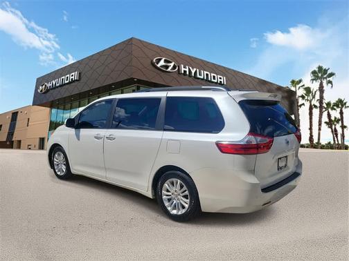 2015 Toyota Sienna XLE Premium