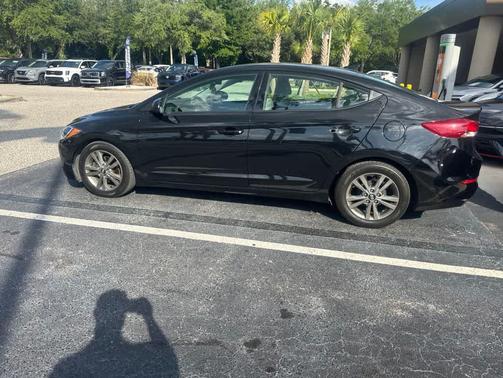 Phantom Black 2017 Hyundai ELANTRA SE
