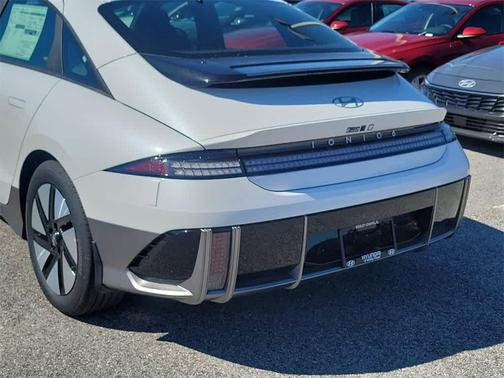 2025 Hyundai IONIQ 6 SE Standard Range