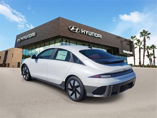 2025 Hyundai IONIQ 6 SE Standard Range