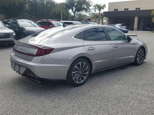 2021 Hyundai SONATA Limited