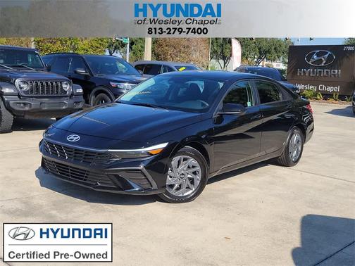 2024 Hyundai ELANTRA SEL