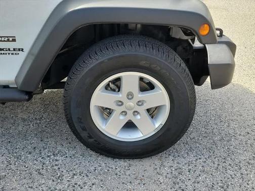 2017 Jeep Wrangler Unlimited Sport