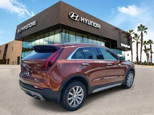 2020 Cadillac XT4 Premium Luxury