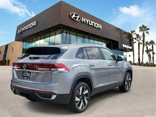 2024 Volkswagen Atlas Cross Sport 2.0T SE w/Technology