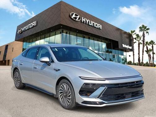 2025 Hyundai SONATA Hybrid SE