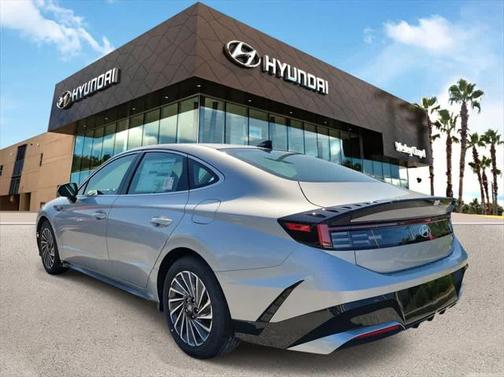 2025 Hyundai SONATA Hybrid SE