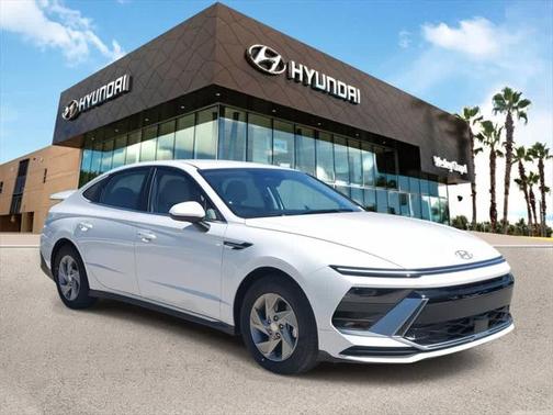 2025 Hyundai SONATA SE