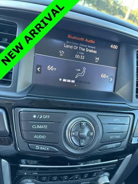 2018 Nissan Pathfinder SV