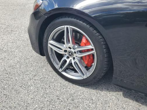 Obsidian Black Metallic 2018 Mercedes-Benz E-Class E 400