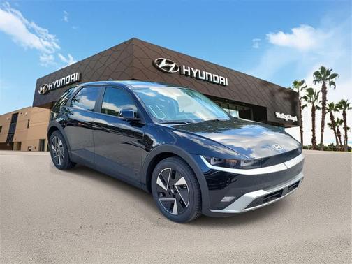 2025 Hyundai IONIQ 5 SE