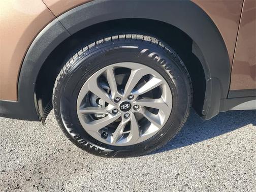 2017 Hyundai TUCSON SE Plus