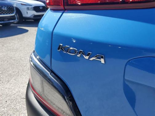 2022 Hyundai KONA SE