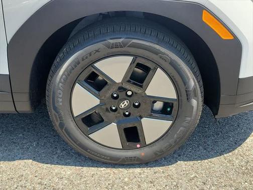 2025 Hyundai SANTA FE SEL 2.4