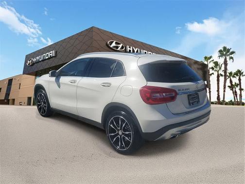 2017 Mercedes-Benz GLA 250 Base