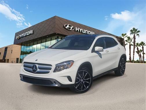 2017 Mercedes-Benz GLA 250 Base