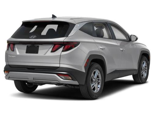 Shimmering Silver 2025 Hyundai TUCSON SE