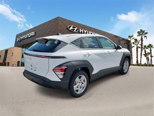 2026 Hyundai KONA SE