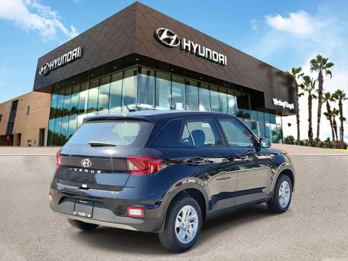 2025 Hyundai VENUE SE
