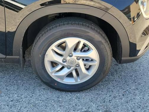 2025 Hyundai VENUE SE