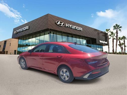 Ultimate Red 2024 Hyundai ELANTRA SE