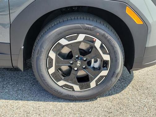 2025 Hyundai SANTA FE SE