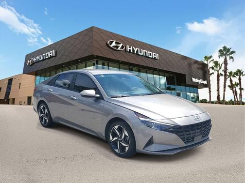 Fluid Metal 2023 Hyundai ELANTRA SEL
