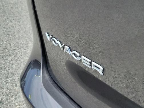 Granite Crystal Metallic Clearcoat 2023 Chrysler Voyager LX