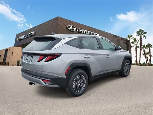 2026 Hyundai TUCSON Hybrid Blue SE