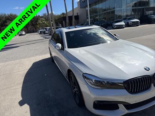 2019 BMW 740 740i