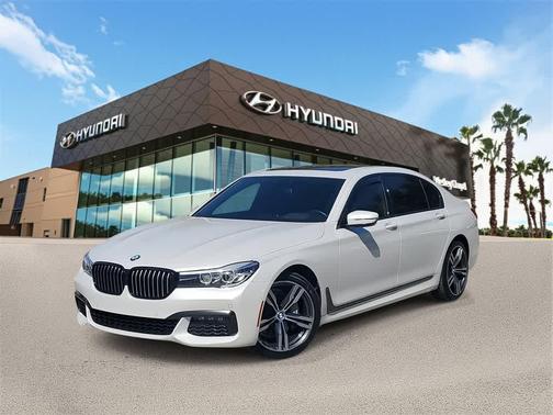 2019 BMW 740 740i