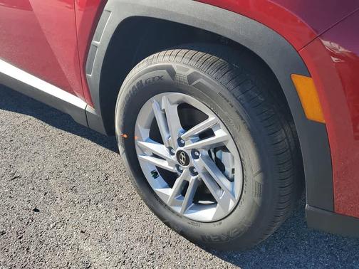 Ultimate Red 2026 Hyundai TUCSON SE