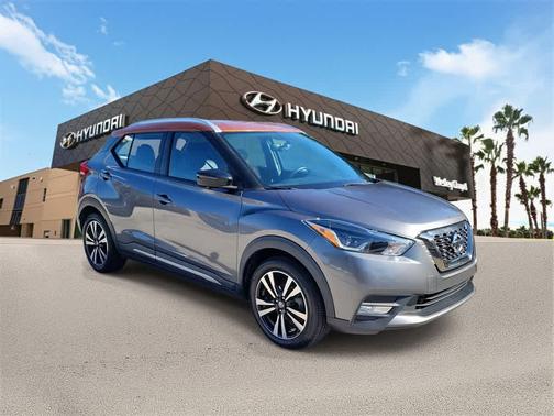 2019 Nissan Kicks SR