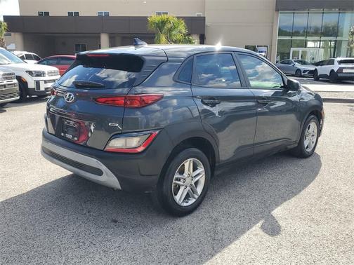 2023 Hyundai KONA SE